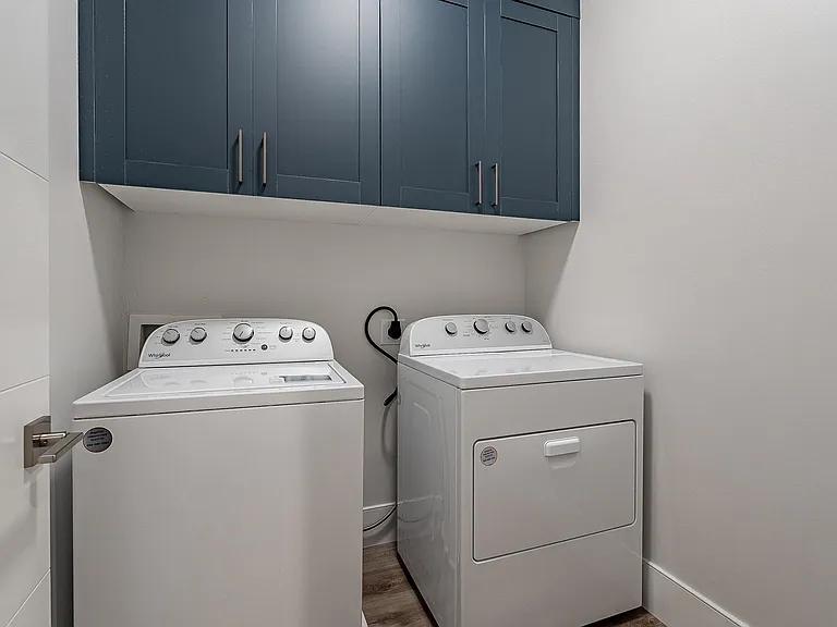 165 E Hearne Way — Photo 12