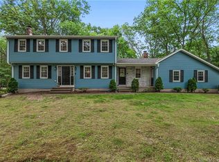 91 Meadow Hills Dr, Guilford, CT 06437