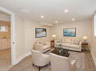 27 Grove Ave #2, Saint Catharines, ON L2P1C5