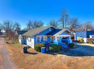 516 Kaw St, Perry, OK 73077