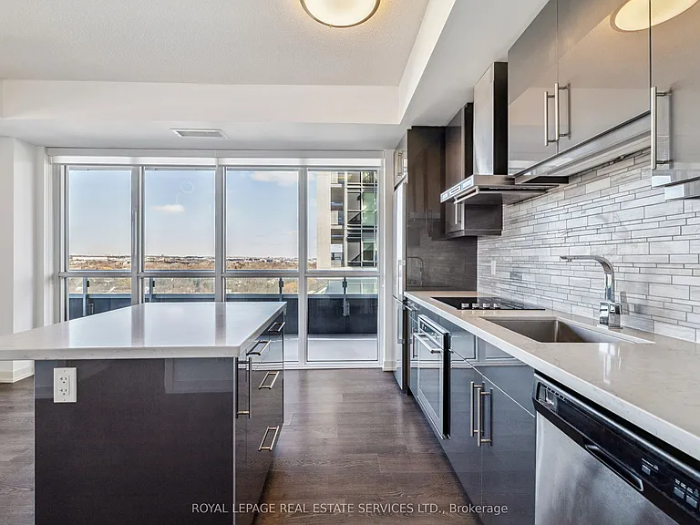 2087 Fairview St #1209 — Photo 10