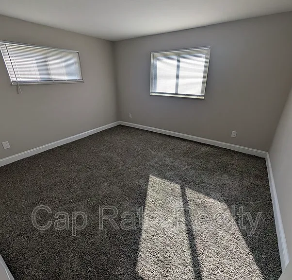 3632 Cushing Dr #B — Photo 6