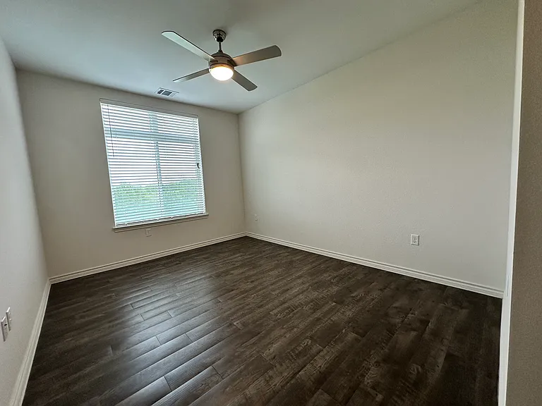 E William Cannon Dr — Photo 10