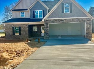 165 Salter Path, Lexington, NC 27295