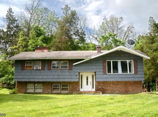 15 Vlietstra Dr, Glenwood, NJ 07418