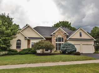 12 New Tudor Rd, Pittsford, NY 14534