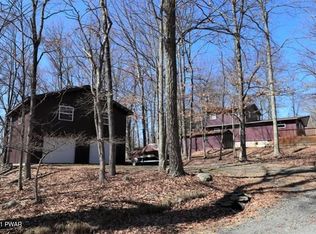 166 Tanager Rd, Lackawaxen, PA 18435