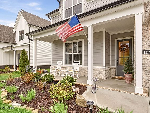 3rd image of 12142 Signal View Rd