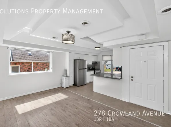 278 Crowland Ave #1, Welland, ON L3B 1X6