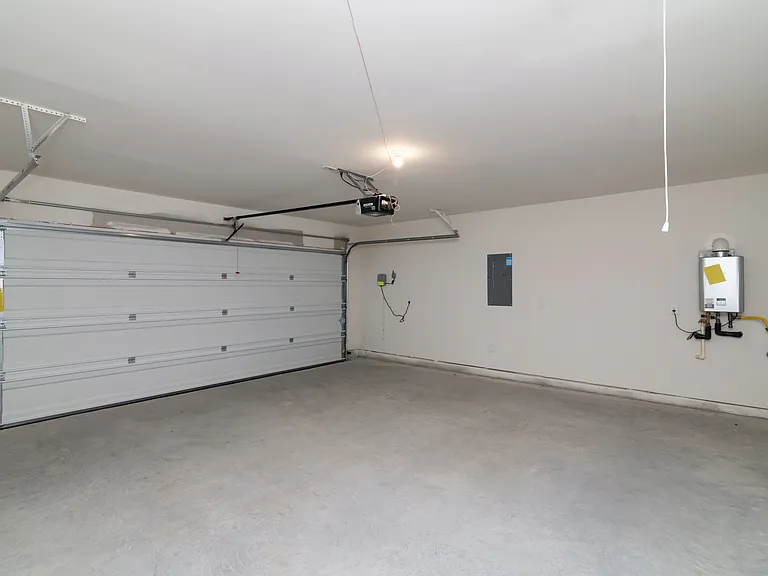 201 Tadpole Ln — Photo 13