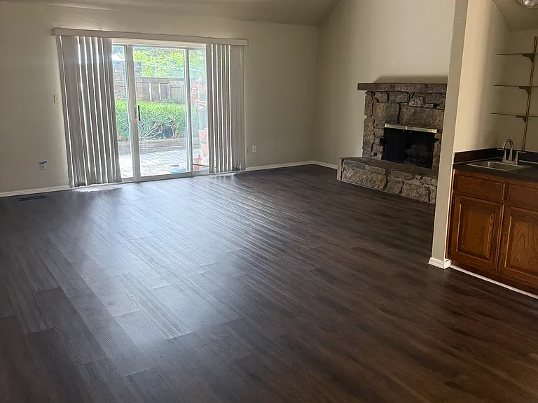 7441 S Atlanta Ave — Photo 22