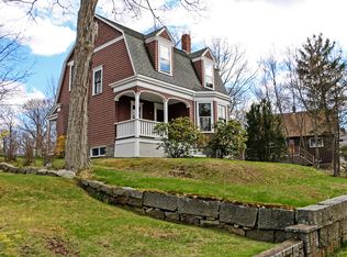 7 Pigeon Hill St, Rockport, MA 01966