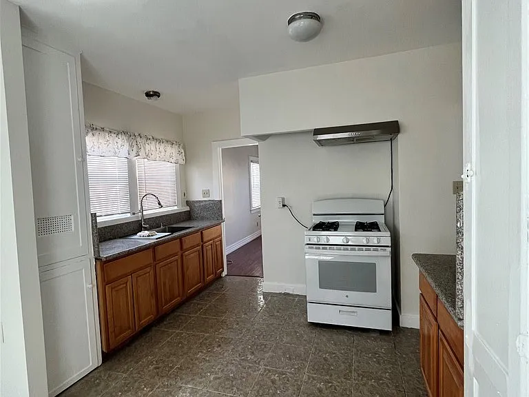 909 N Garfield Ave #F — Photo 7