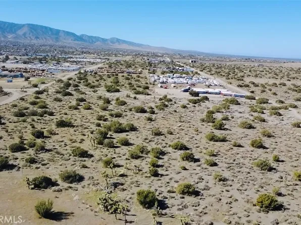 2975 Yucca Terrace Dr, Pinon Hills, CA 92372