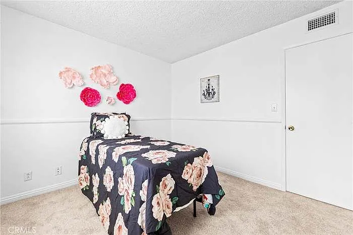 16372 Redlands Ln — Photo 3