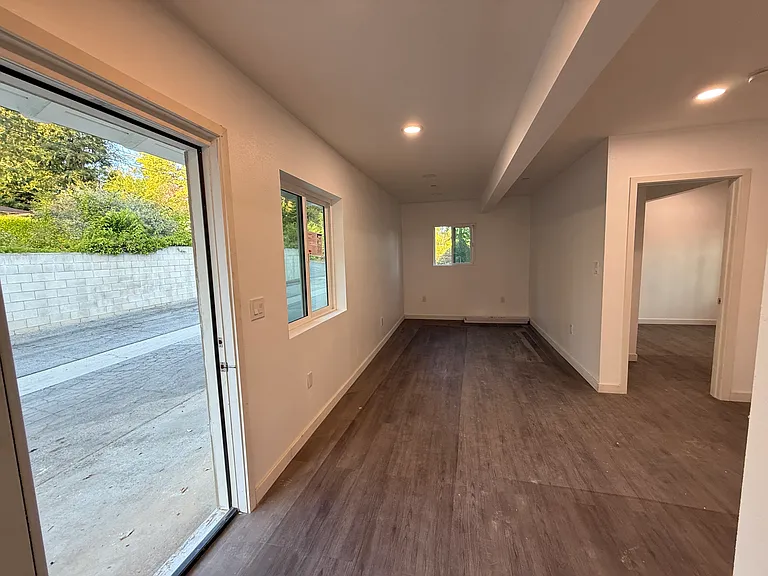 14273 Eastridge Dr — Photo 22