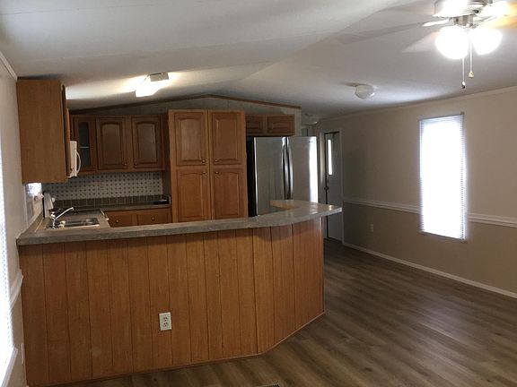 5th image of 24125 Millican Dr