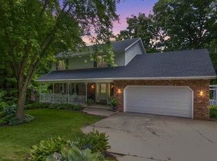 14 Stratford St, Mackinaw, IL 61755