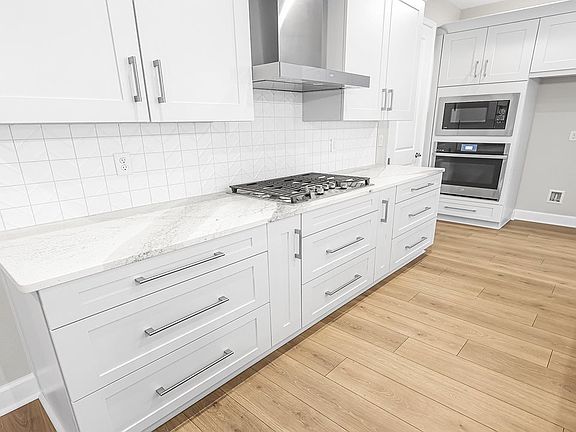 Peral Model Kitchen