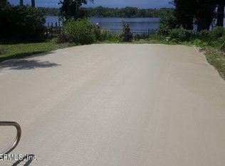 149 Weerts Rd, San Mateo, FL 32187