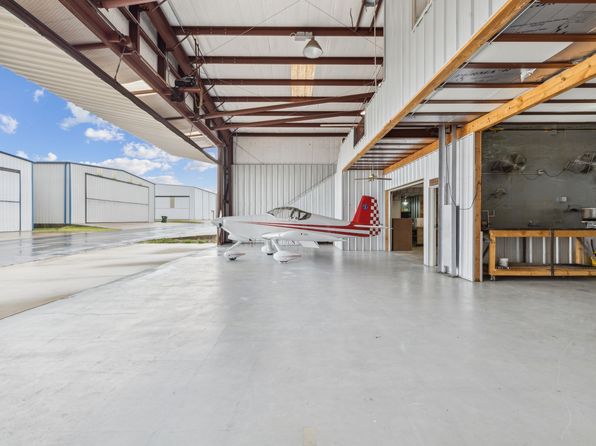 757 Aviator Dr, Fort Worth, TX 76179