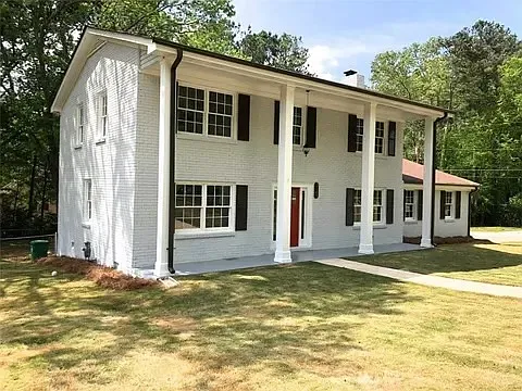 3141 Pheasant Dr — Photo 2