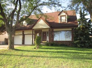 1612 E Pinion Rd, Derby, KS 67037