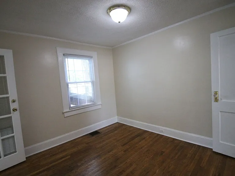 1004 Anderson Rd S — Photo 31