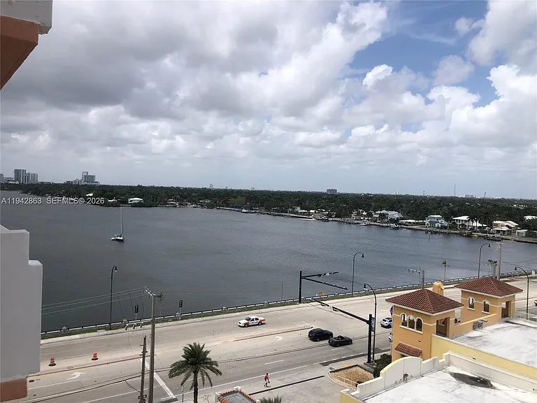 801 S Ocean Dr #1004 — Photo 14