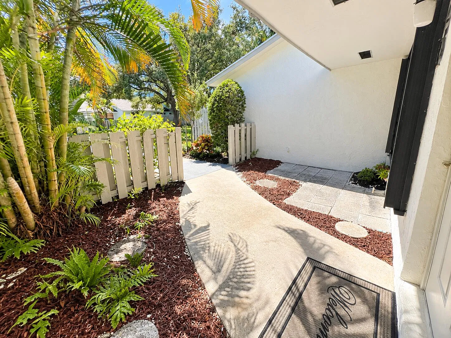 2 bed, 2.0 bath, 1102 sqft, $2,500 — Photo 2