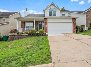 552 Winter Bluff Dr, Fenton, MO