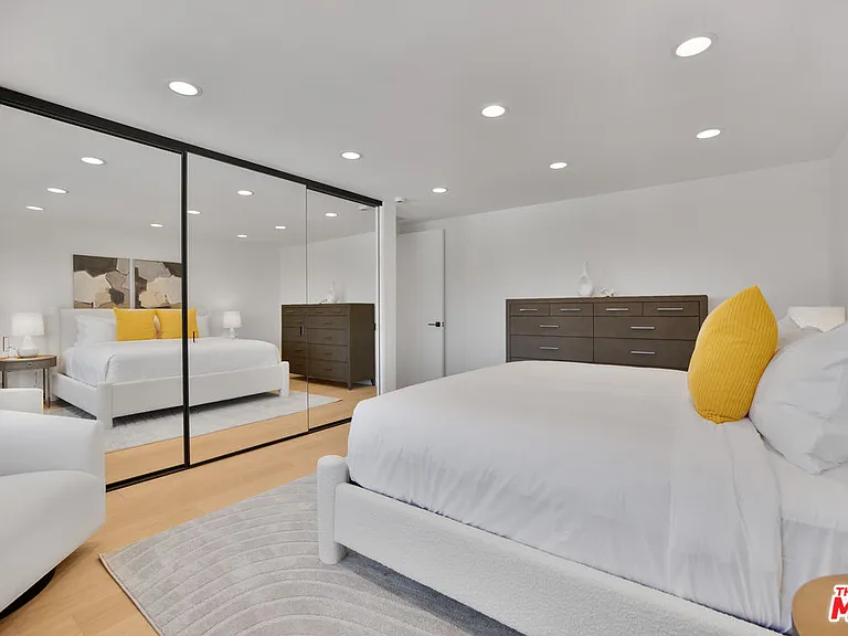 30020 Morning View Dr — Photo 61