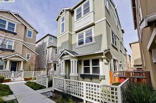2906 Pescadero Ter