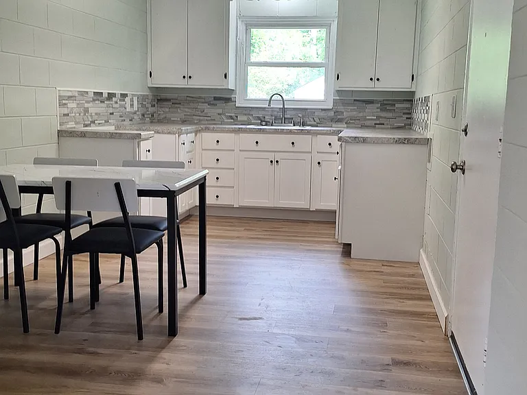 3718 Danube Ln — Photo 14