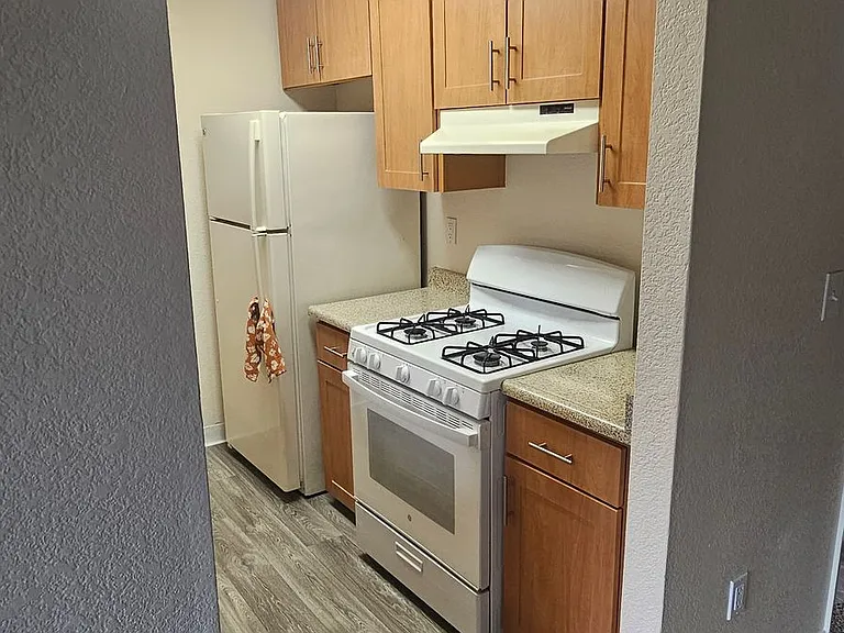 Foxworth Apartments — Photo 70