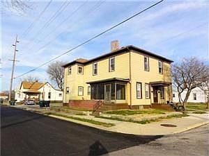 1st image of 200 E North St