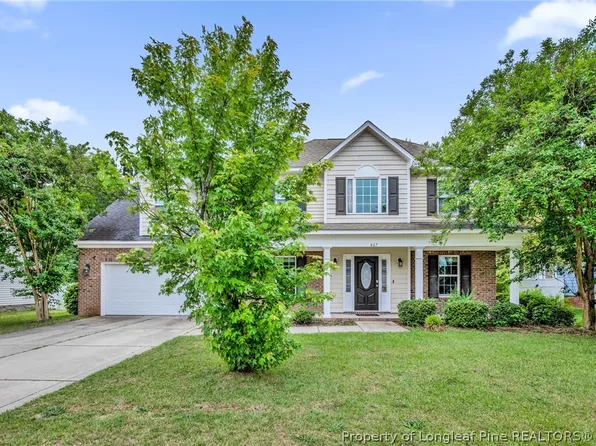 467 Thorncliff Dr, Raeford, NC 28376