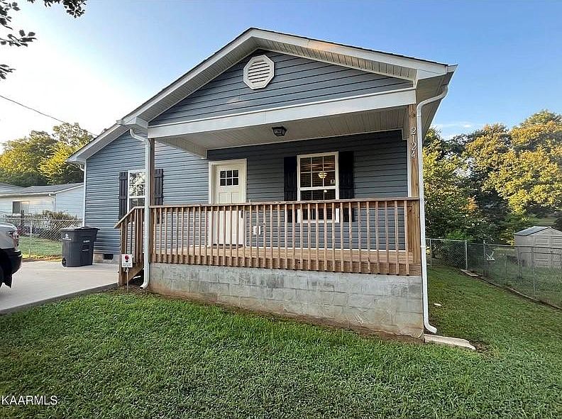 1st image of 2124 Price Ave