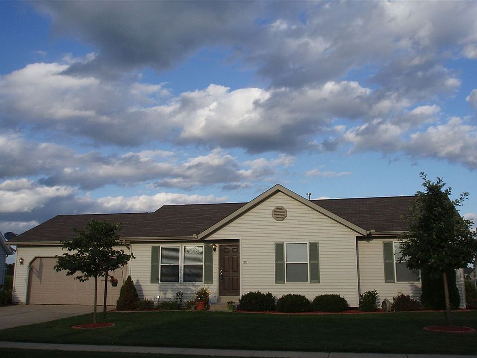 1st image of 1212 White Oak Dr