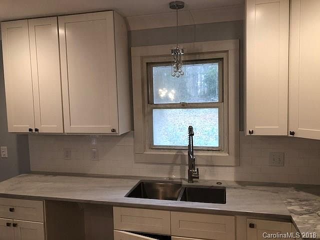 1st image of 3909 Foxford Pl