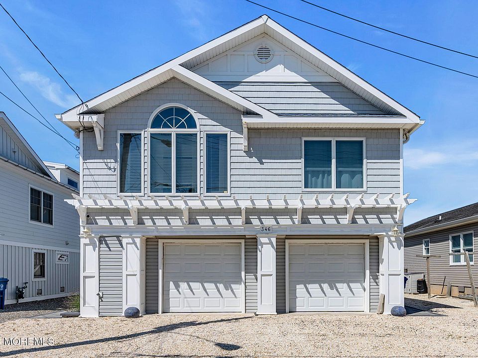 1st image of 346 W Bayview Drive