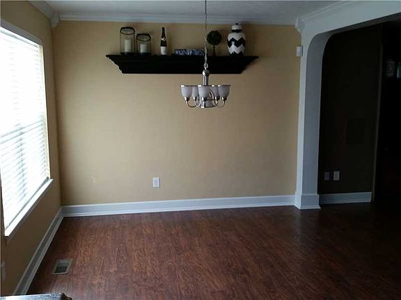 5th image of 1411 Cypress Dr