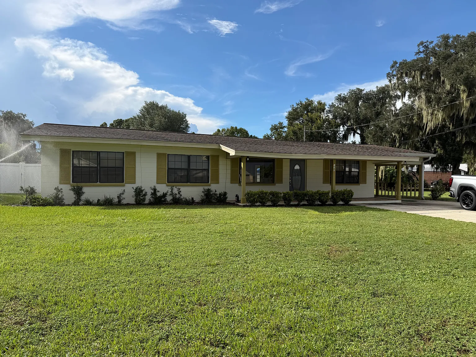 3 bed, 1336 sqft, $1,800 — Photo 2