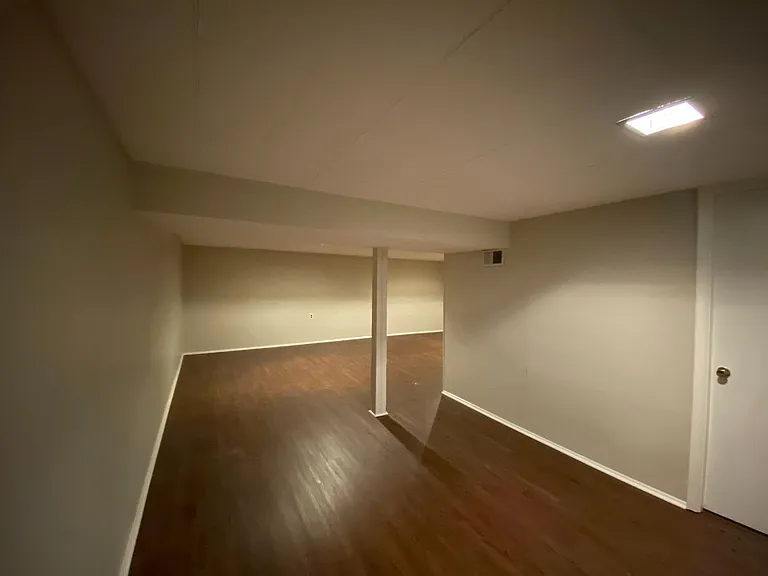 6802 Penwern Ct — Photo 21