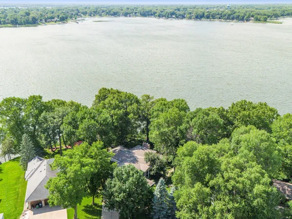 14034 Old Holt Ct, Lindstrom, MN 55045