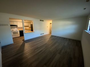 507 Columbia Dr APT L, Columbia, MO 65201