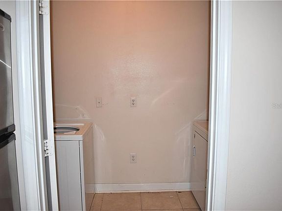 2nd image of 18105 Back Stretch Ln #105