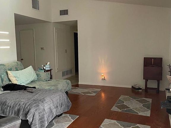 3rd image of 20738 Dolorosa St