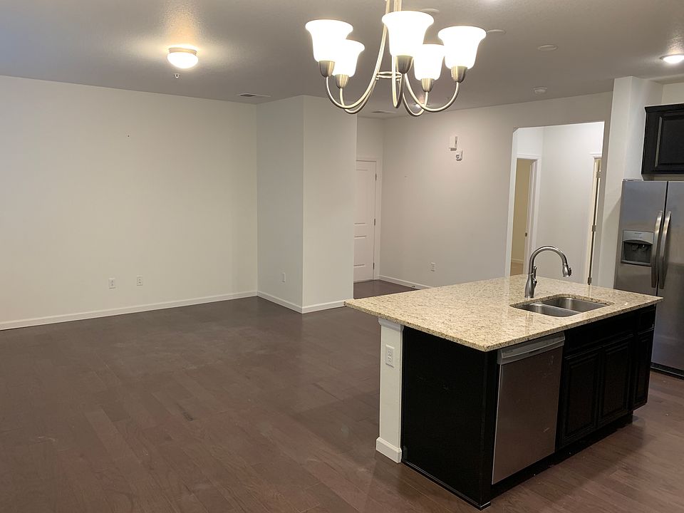 Kitchen/Living
