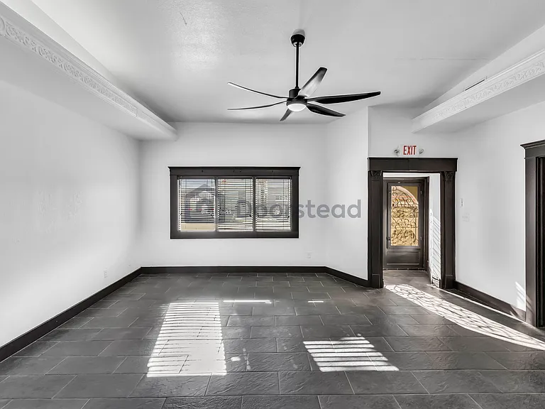 1803 E Yandell Dr — Photo 12